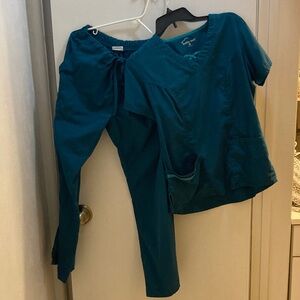 Teal Scrub Set with Pockets
